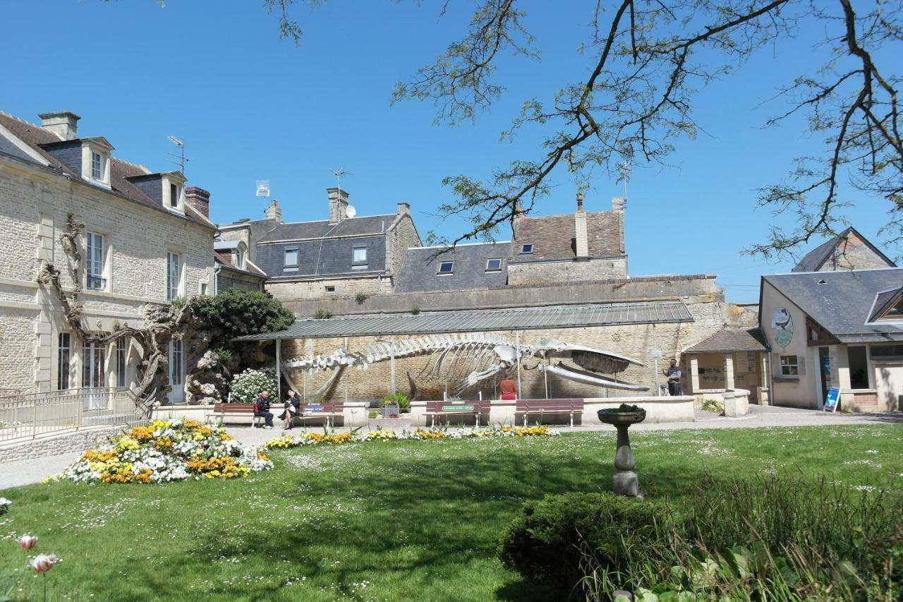 50 M2 De Charme Au Coeur Des Plaisirs De La Cote Appartement Luc-sur-Mer Buitenkant foto